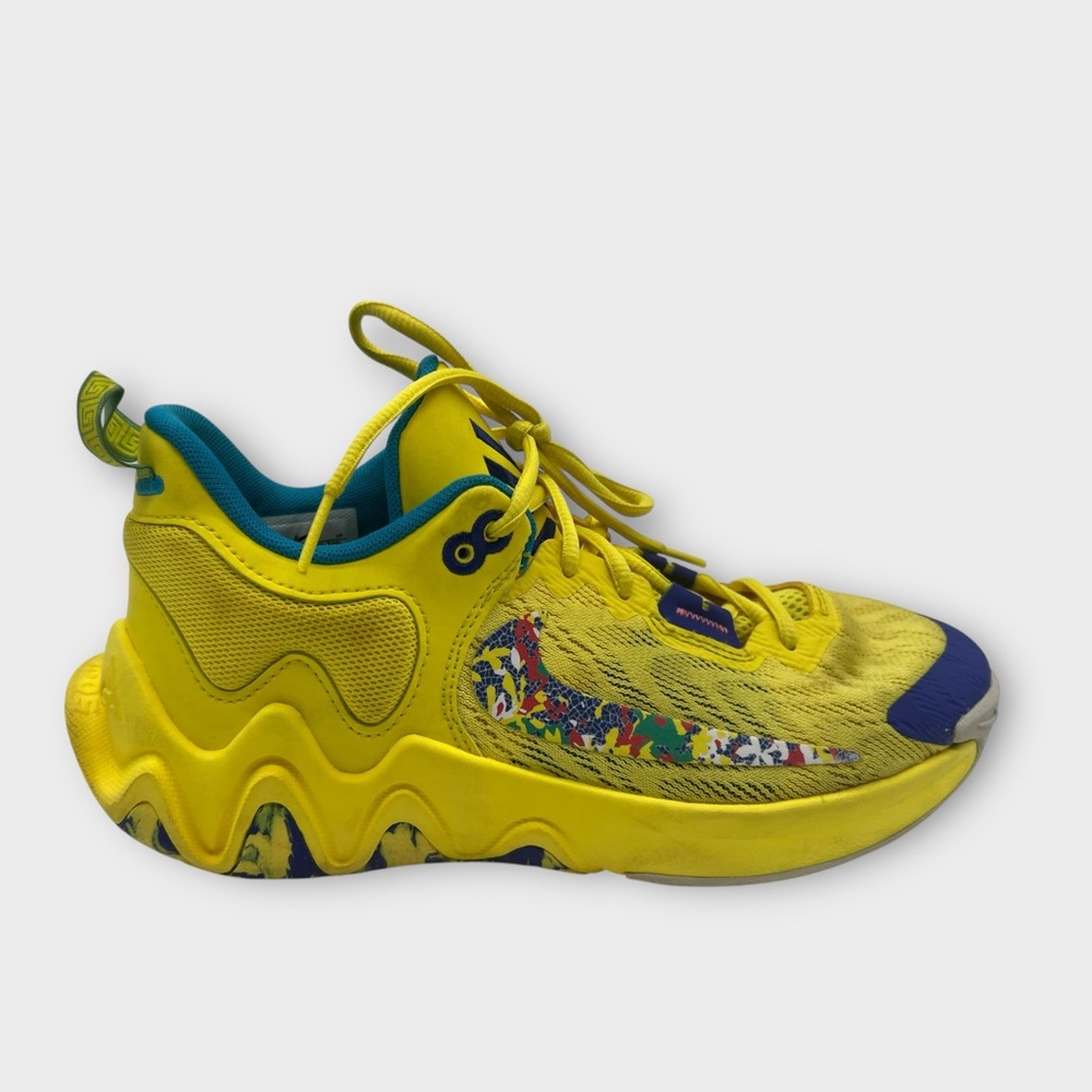 Nike Giannis Immortality 2 Youth Big Kids Size 7 Style DQ1943-700 Basketball